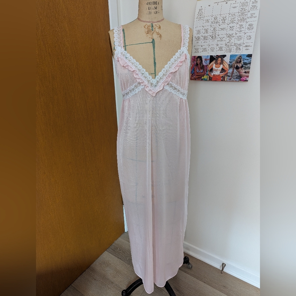 Source Unknown Pink Lace Chemise
